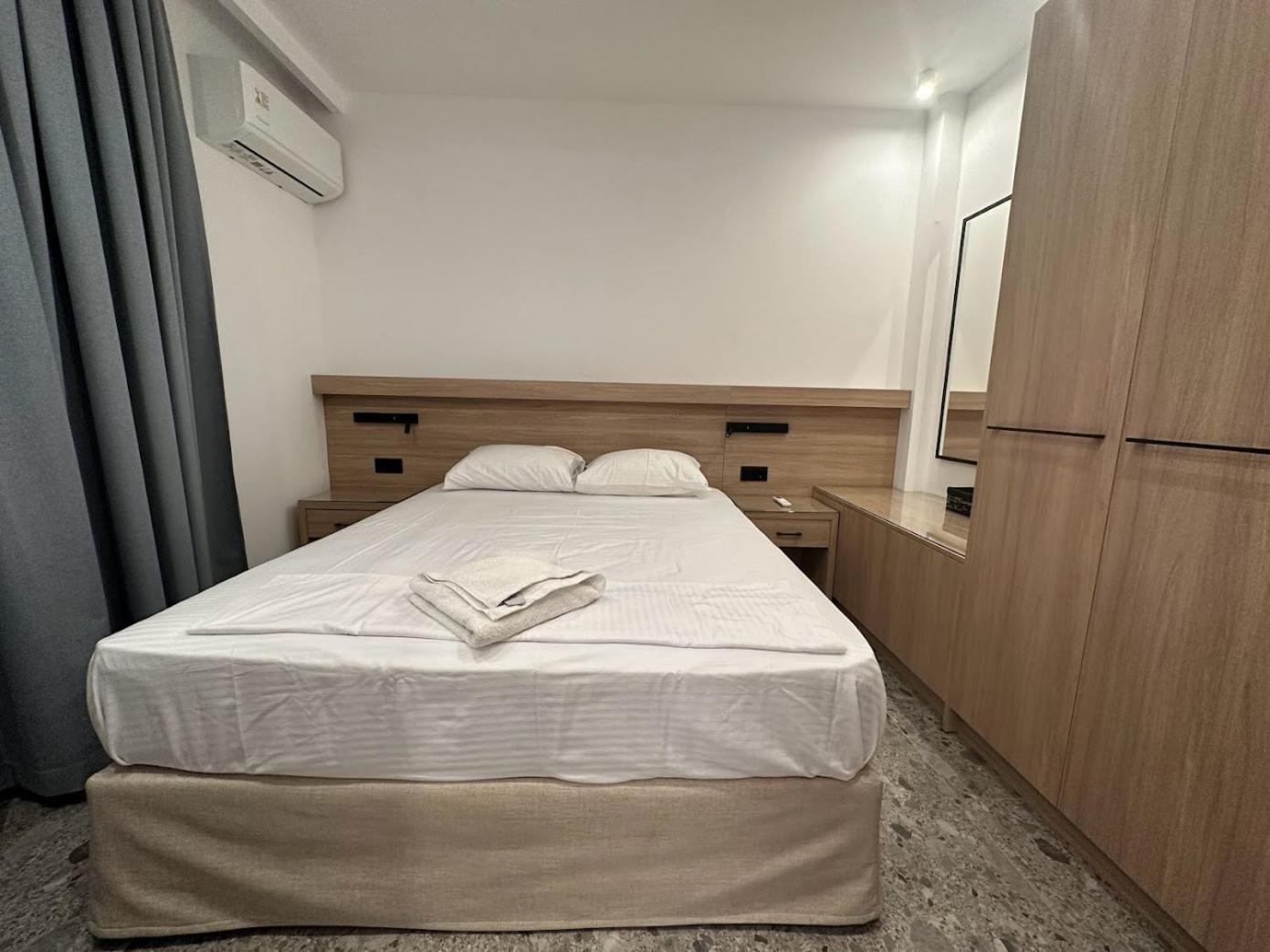 Stratis Apartments La Canea Esterno foto